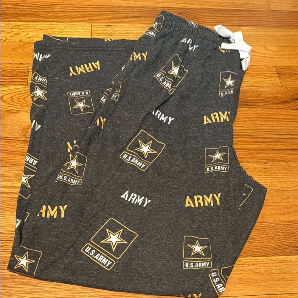 U.S. Army Gray Pajama Pants
Used